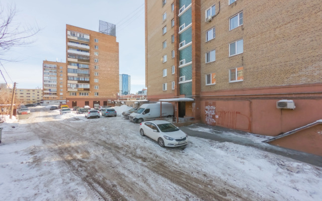 S Balkonom Na Chelyuskintsev 21 Apartments