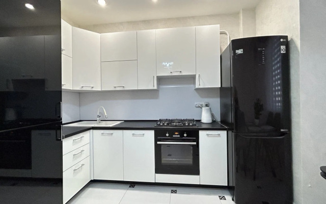 Semeyny Lyuks Apartments