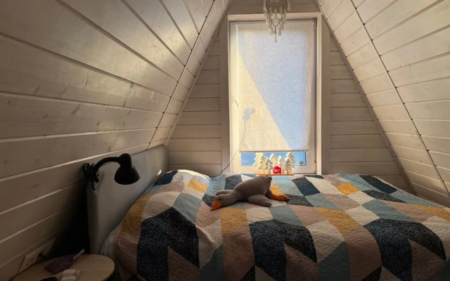 Частный дом с баней в лесу на берегу Истринского водохранилища