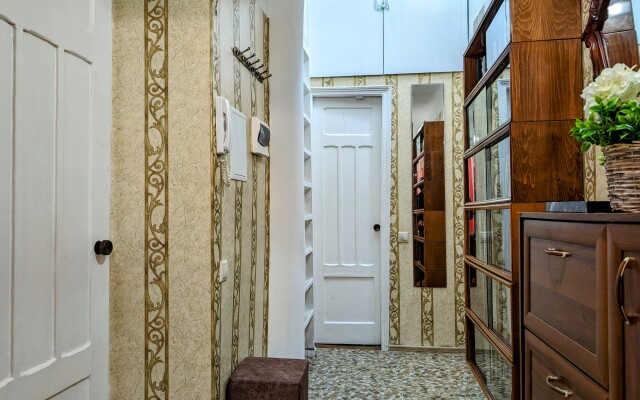 Kvartirasvobodan Gnezdnikovskiy 313 Apartments