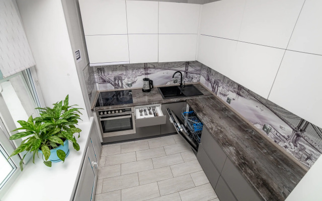 Апартаменты Четырехкомнатные на Энтузиастов 3