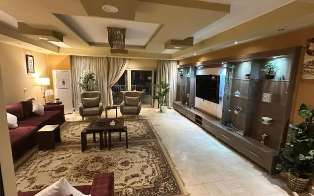 Апартаменты Luxury Nile View 23F Sleeps 5