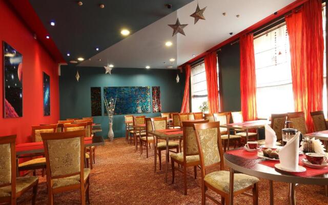Sputnik Tgb Hotel