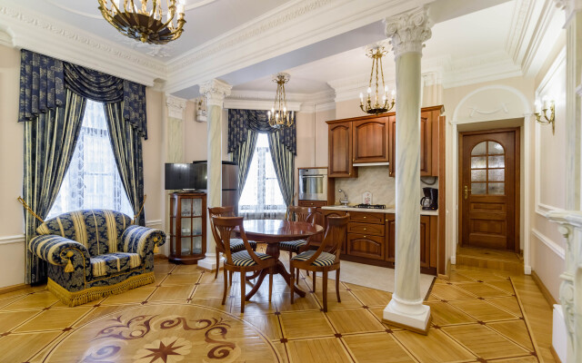 HTH24 Italyanskaya 29/14 Apartments