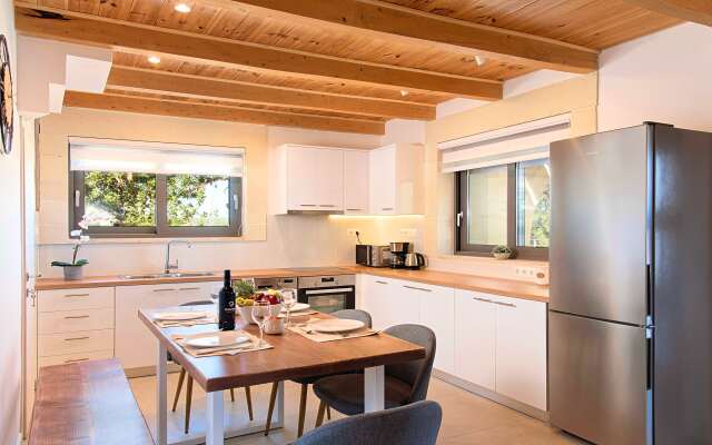 Вилла Orientem Villa Heated Pool