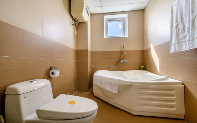 Baly Hotel