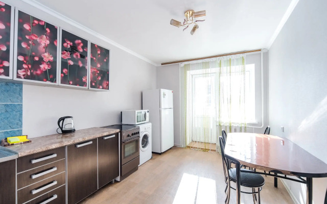 Ostrovskogo 75/1 Flat