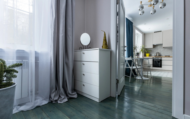 Sapfir v Pushkine Flat