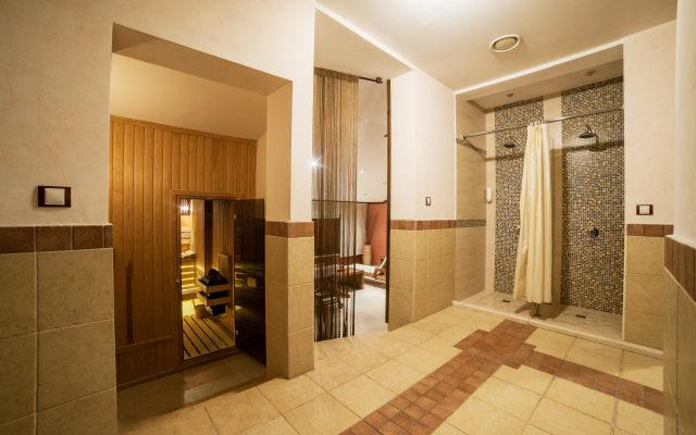 Smilen Hotel
