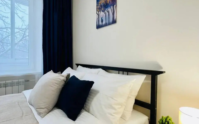 Uyutnaya 3-Kh Komnatnaya U Metro Akademicheskaya Flat