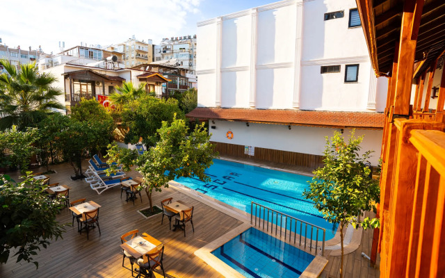 Oscar Boutique Hotel