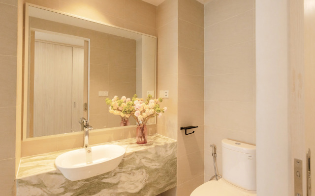 Апартаменты La Casa Nha Trang Gold Coast Tower Walk-To-Beach