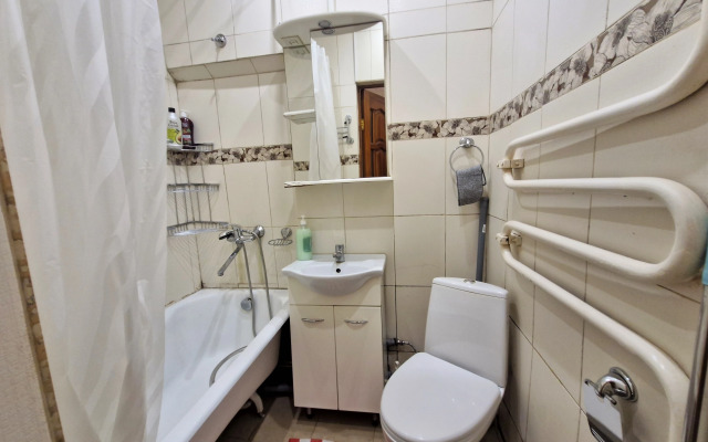 2Kh Komn Na Oranzhereynoy Flat