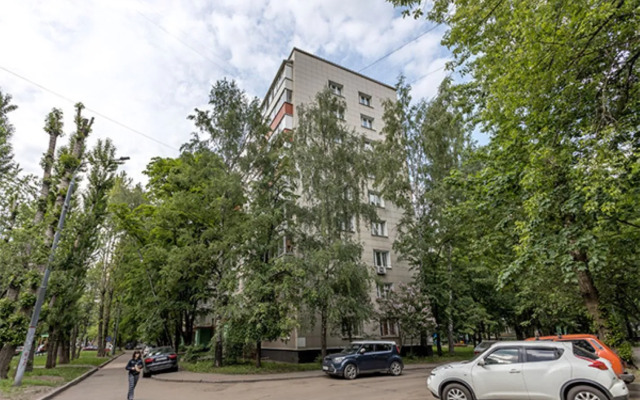 U Metro Novogireevo 3 Apartment