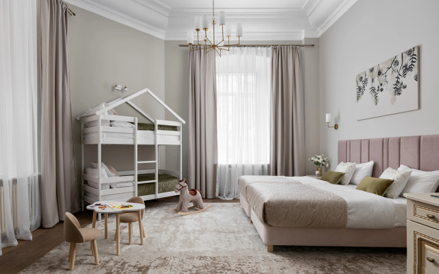 Nikitskiy Bulvar 7b Apartments