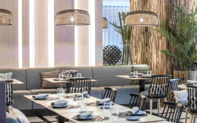 Salles Pere IV Hotel