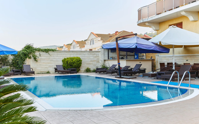 Grace Amaliya Hotel