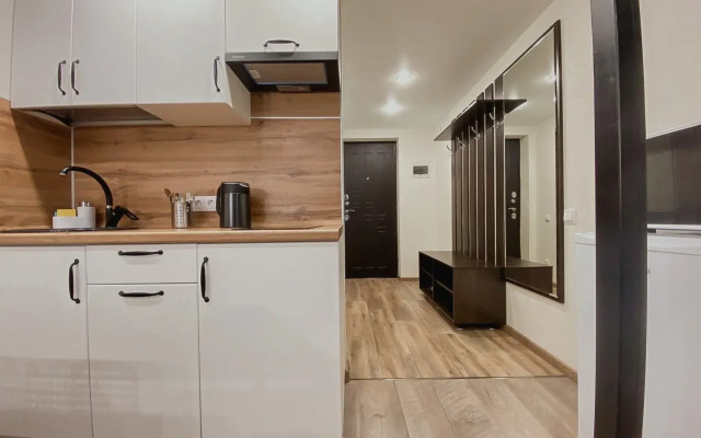 Квартира Green FOX с панорамными окнами на Савушкина