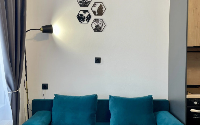 Квартира Дизайнерская Студия в Спальном Районе