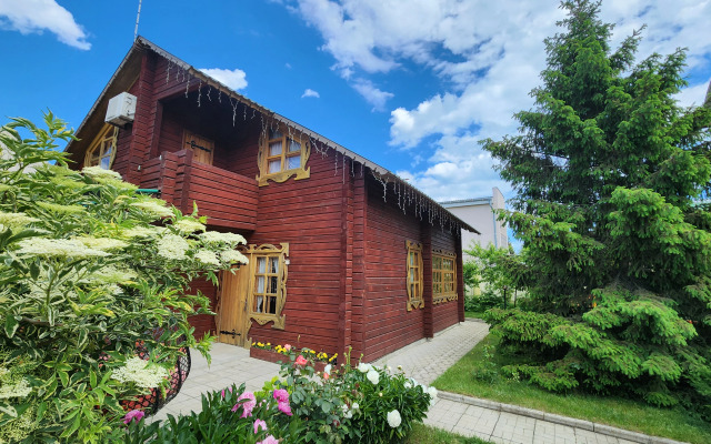 Частный дом Деревянный коттедж