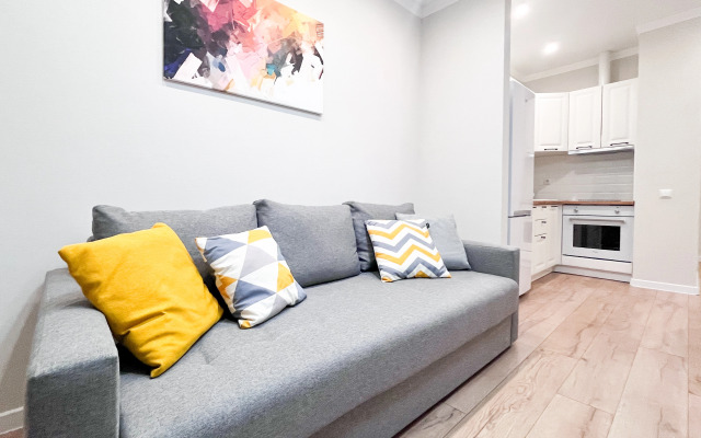 Dobrye Kvartiry S Terassoy Na Larina 45s6 Apartments