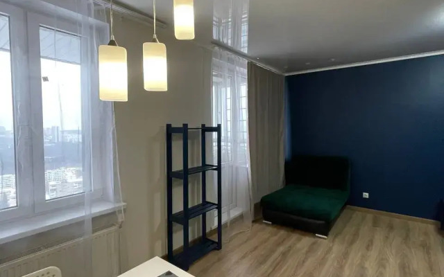Svoi Lyudi Flat
