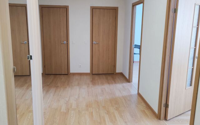Na Ul Solnechnaya 81 Apartments
