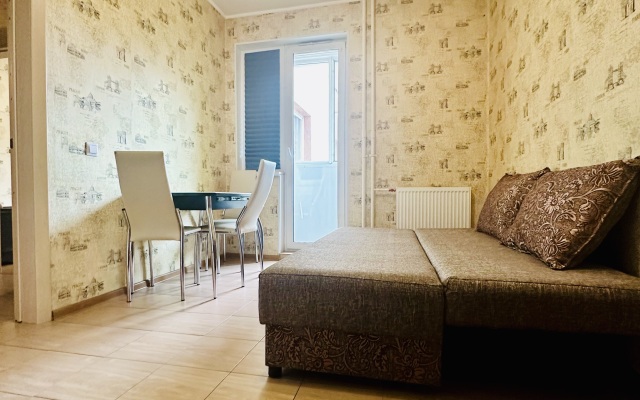 Квартира Уютная евродвушка около метро и разводным мостом