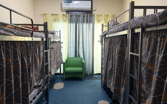 Rovers Boys Dubai Hostel