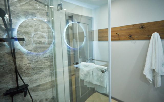 Na Dekabristov 10 Flat