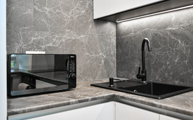 KRASROOM LYUKS v Centre Flat