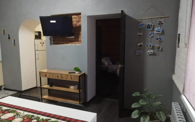 Uyutny Loft Flat