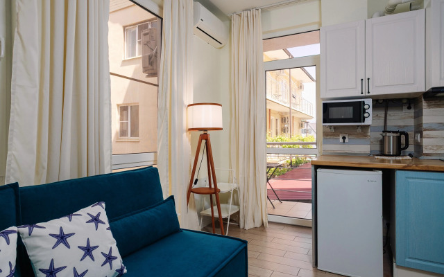 Na Trostnikovoj 35-2 More Apartments