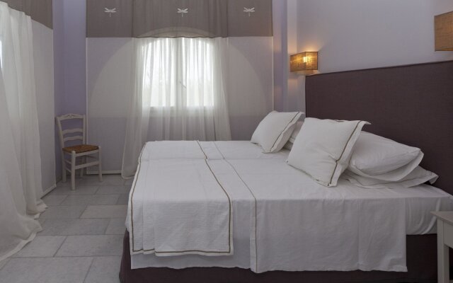 Ammos Naxos Hotel