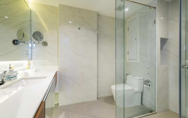 Beachfront 1501 2BR at Wyndham Naithon Phuket Apartments