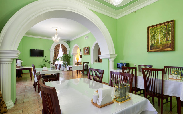 Lux Guest House
