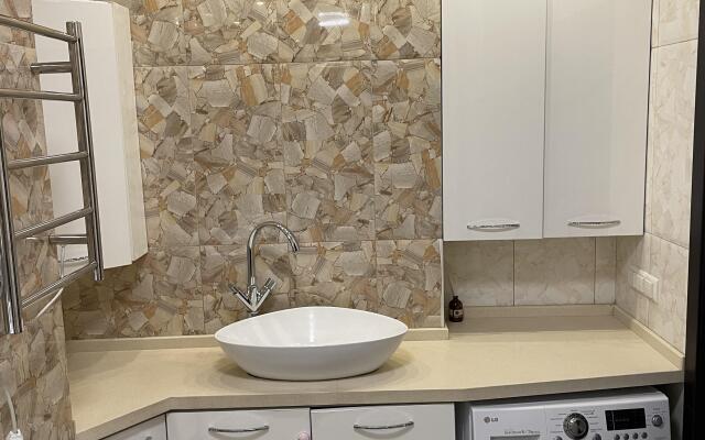 Na Komsomolskoy 25b Flat