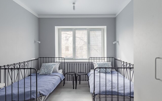 Oblomov Apartments