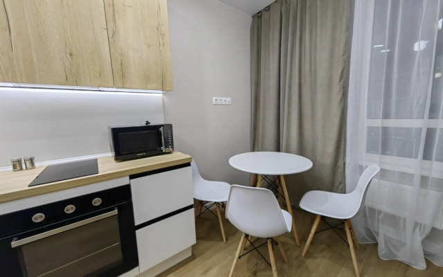 Shikarnye Apartamenty na ulice Tihookeanskoj v ZhK Nordik