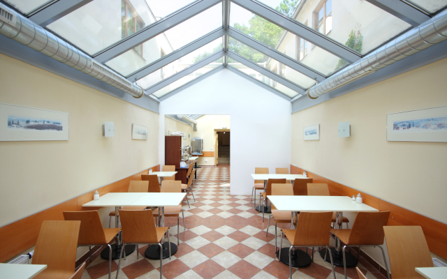 Claris Hotel