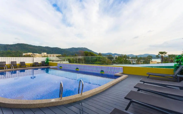 Anda Beachside Hotel – Pool – Karon