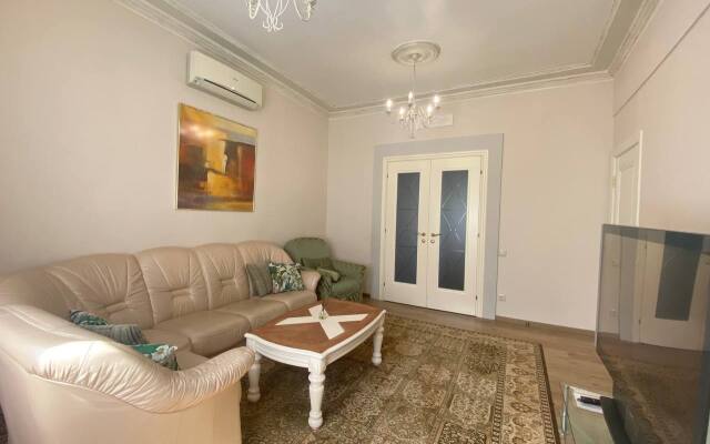 4-komnatnye HomeApart pr-t Nezavisimosti, 23 Apartments