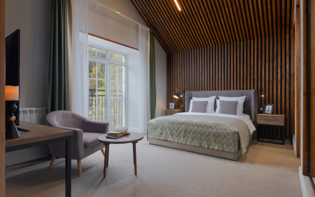 Horseka Resort country hotel