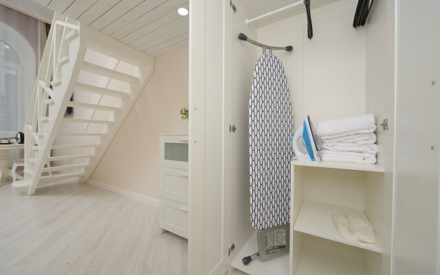 Standart s vannoj LeoHotels na Suvorovskom Apartment