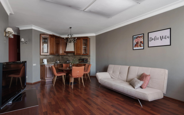 Квартира Просторная в 10 мин от МВДЦ Сибирь