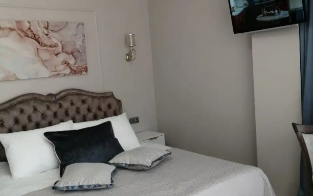 Апартаменты Fiolent Village Аngetur