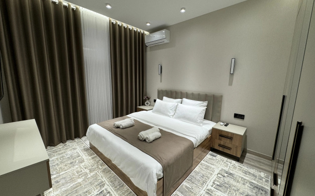 Квартира Luxury Residence by HomeLand