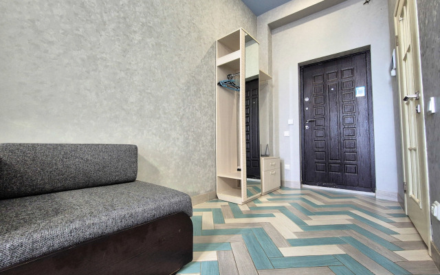 Квартира на Белорусском переулке, 1