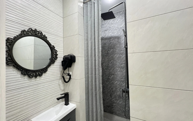 Uyutnaya Studiya v Samom Tsentre Flat