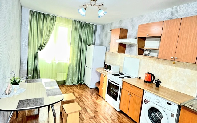 Ryadom S Naberezhnoy Apartments